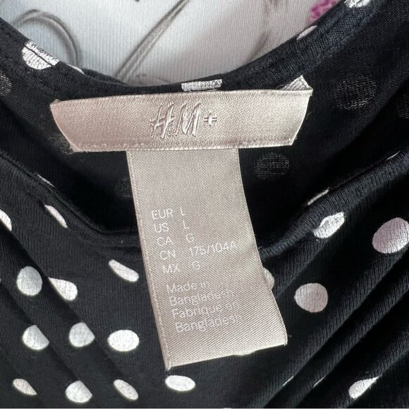 H&M long sleeve dotted shirt stretchy Black and White Polka Dot Blouse - Picture 8 of 10